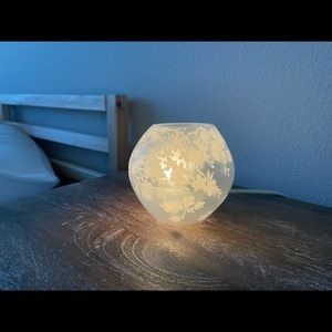 IKEA - White Floral Small Lamp